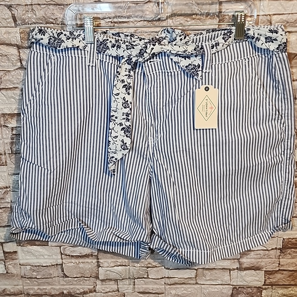 St John's Bay Brand New Blue and White Striped Shorts